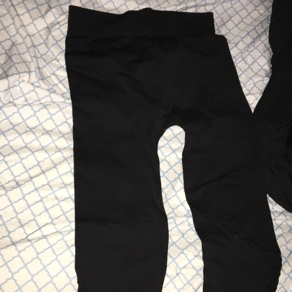 Black leggings